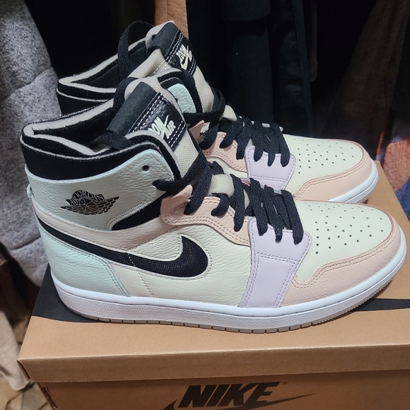 Jordan 1 Zoom Comfort High Easter - Picture 3 of 4